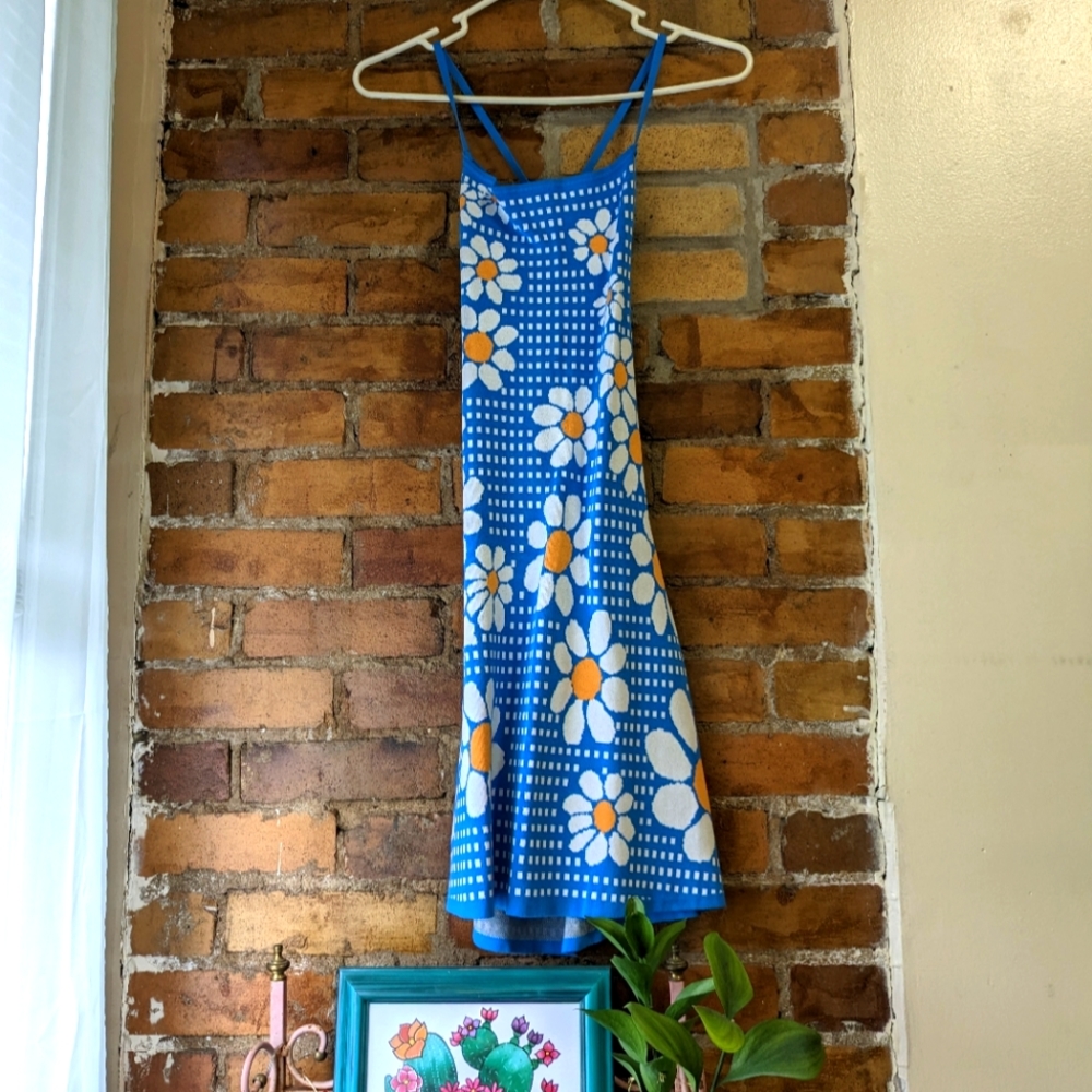 Open back knit floral dress